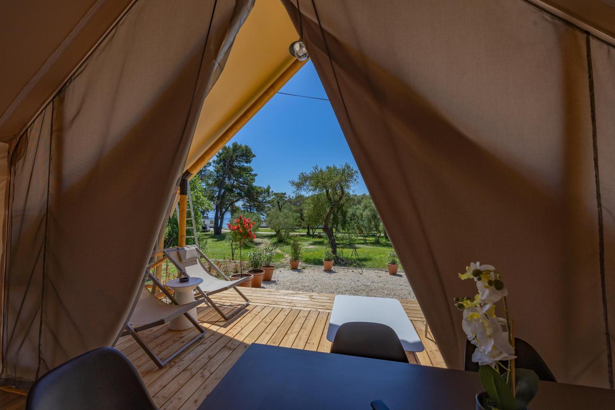 Camp Dole Zivogosce - Mobile Home And Glamping Tent Bagian luar foto