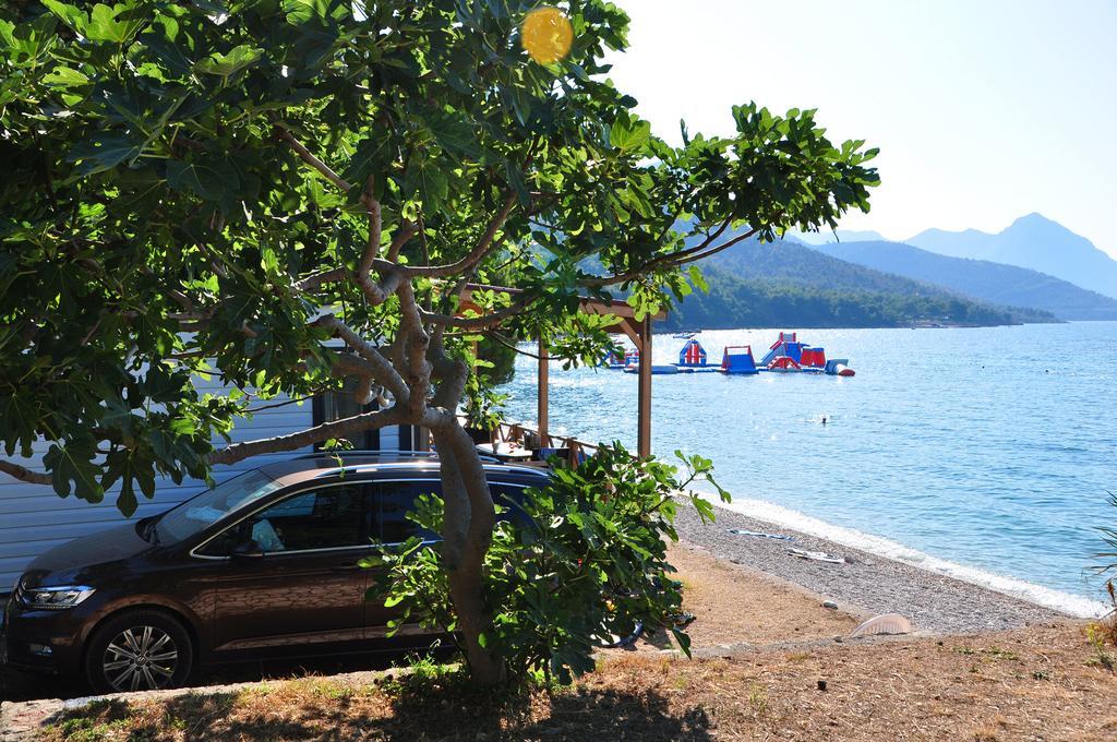 Camp Dole Zivogosce - Mobile Home And Glamping Tent Bagian luar foto